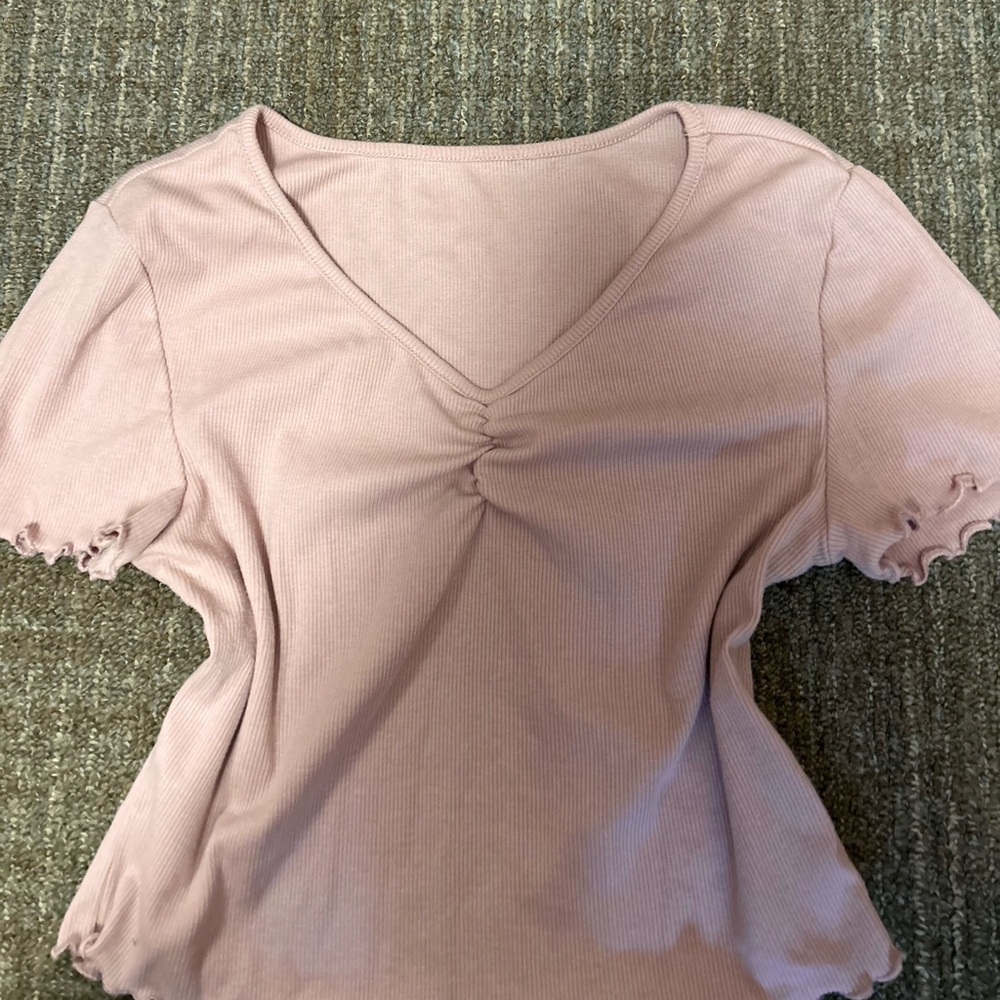 lettuce trim pink top - Picture 2 of 2